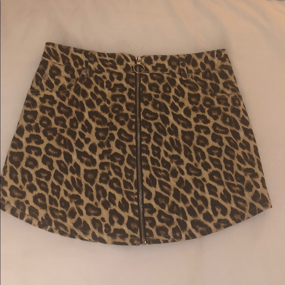 Cheetah Print Zip up skirt